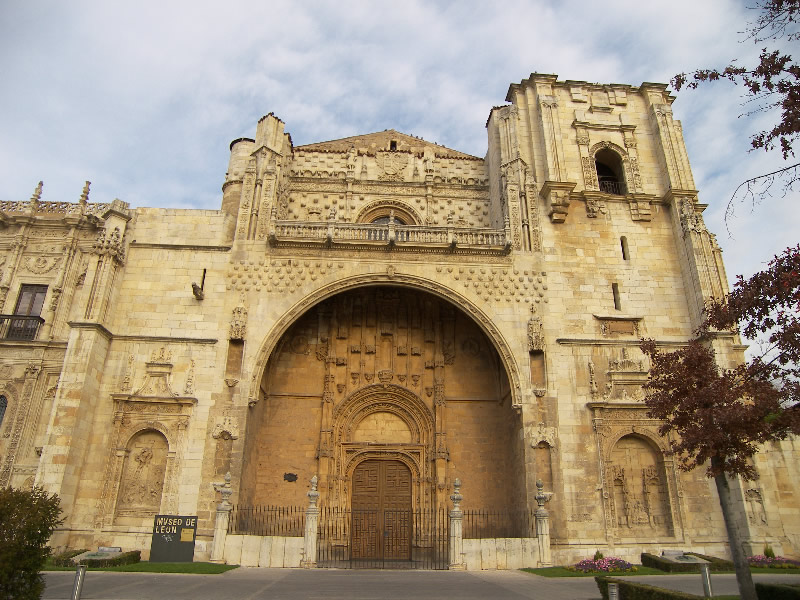 Turismo de León - Iglesia de San Marcos